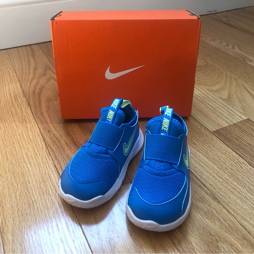 Nike Kids Blue and Lime Green Slip-On Sneakers